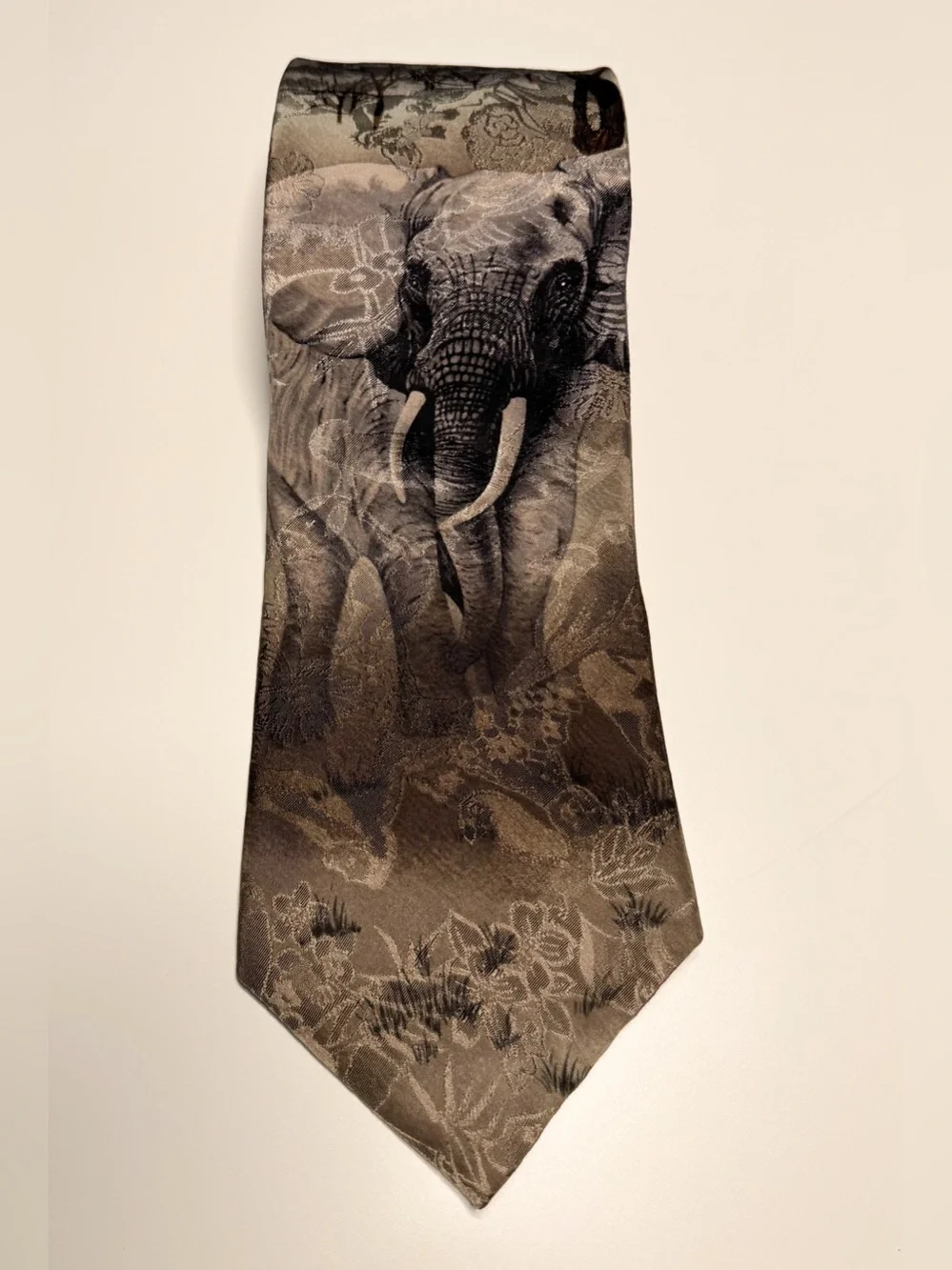 Wembley Endangered Species Elephants Necktie Vintage 100% Silk Tie Made in USA